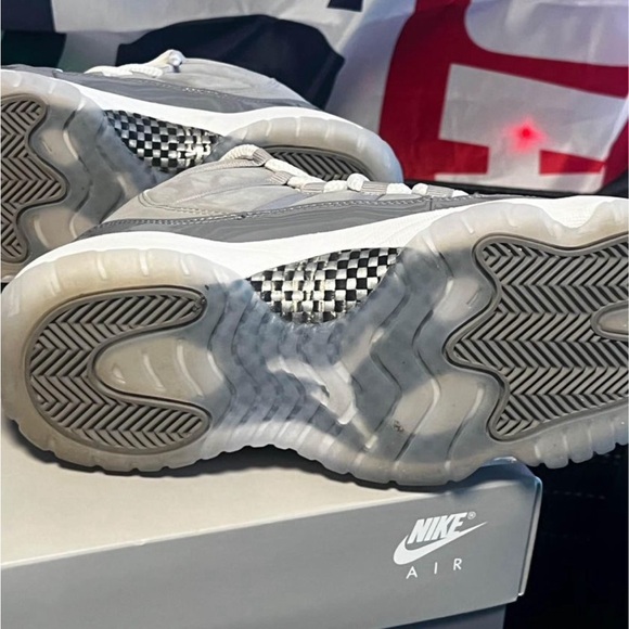 Jordan 11 “cool grey” - Picture 3 of 5